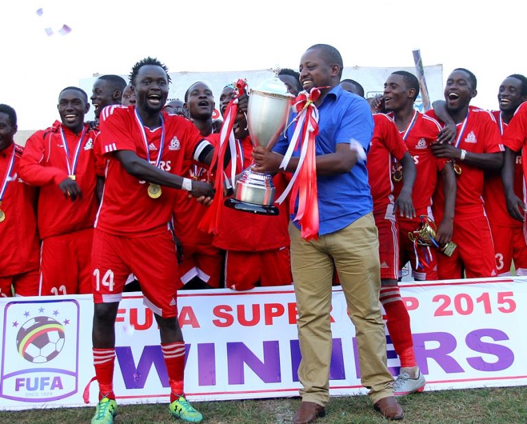 FUFA Vice President Darius Mugoye decorates Vipers in 2015