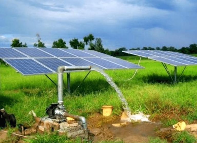 Solar-modules-water-flowing