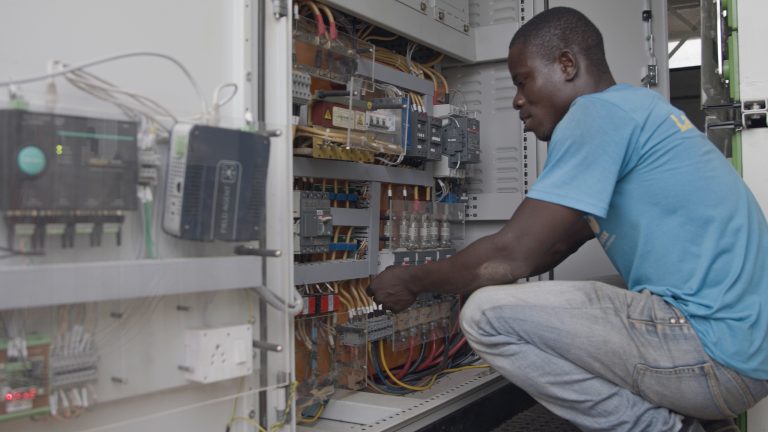 Togo-Mini-grid-Electrics2