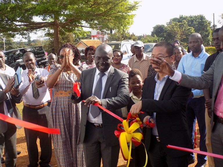Mayor Kayanja commissions the construction works at Changsha model primary school