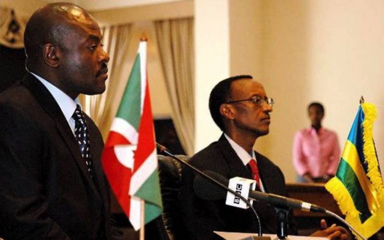 Two_leaders-crop-c0-5__0-5-800x500-70