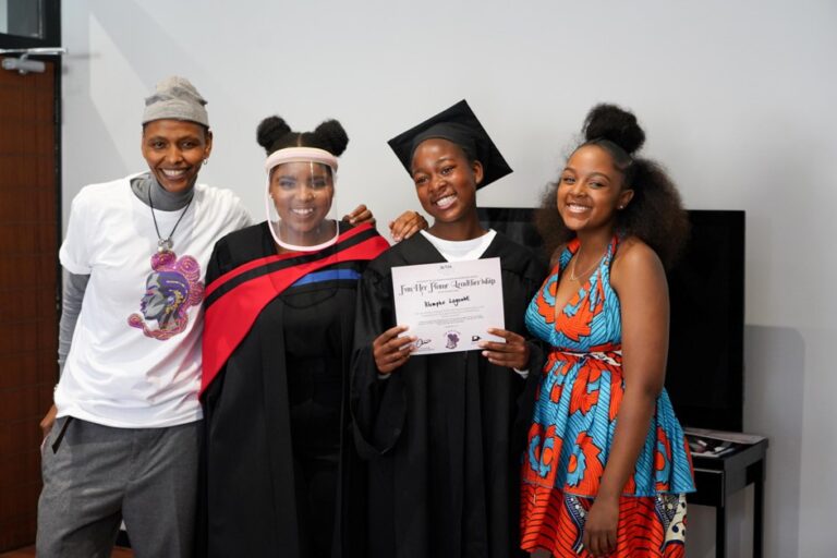 FAN_HER_FLAME_GRADUATION_2020-low-res-102