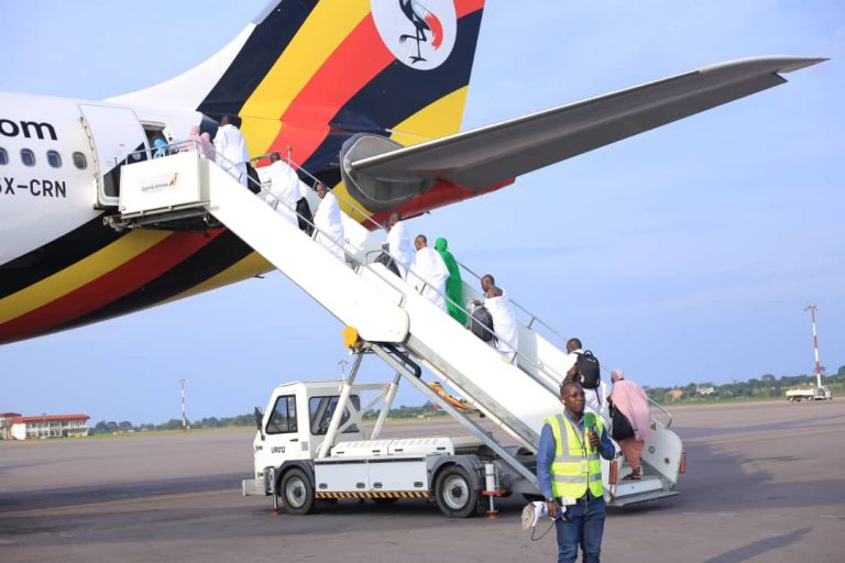 The first batch of Muslim prigrims left Entebbe International Airport aborad Uganda Airlines aircraft today